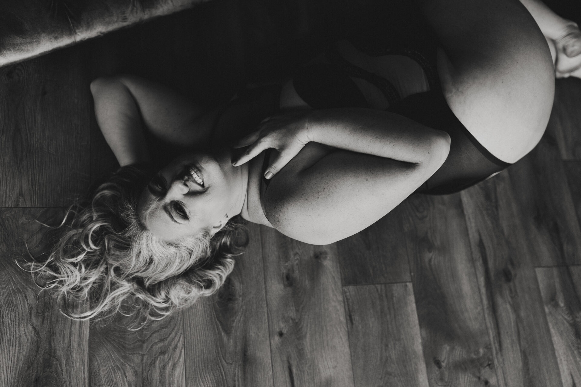 Gainesville and Jacksonville Boudoir Photography and Pin Up studio